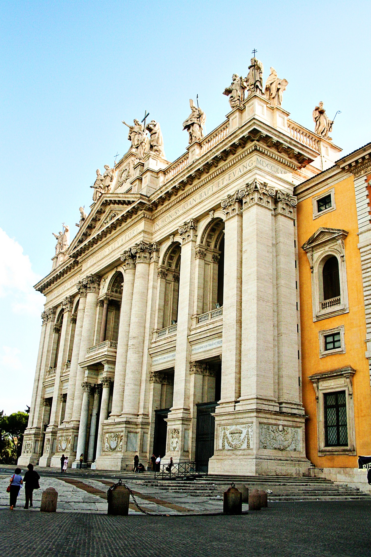 lascala-facade-small