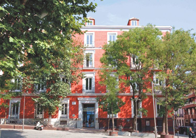 petit palace santa barbara facade