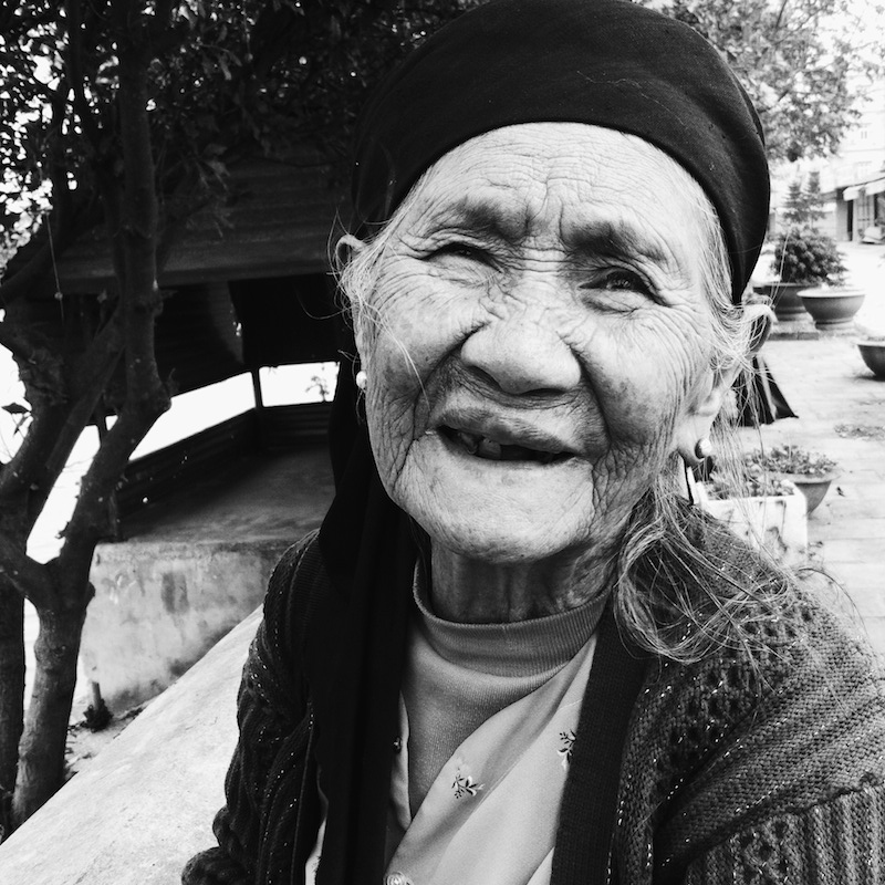 pinaytraveller portrait of an old woman